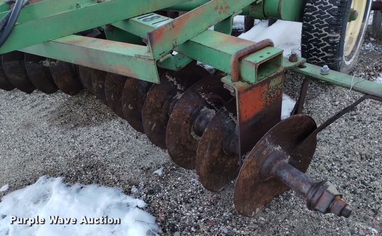 image for item DJ7032 John Deere  tandem disk