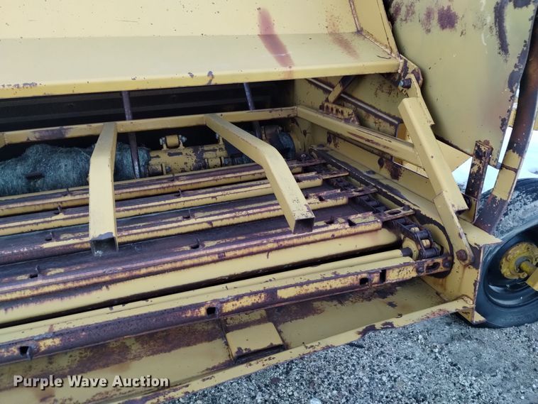 image for item DJ7033 HayBuster 256  bale processor