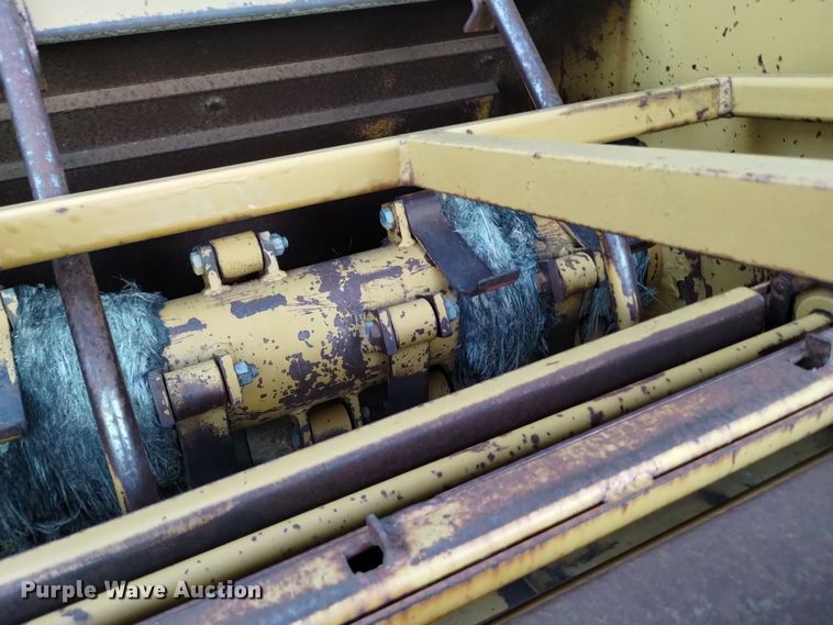 image for item DJ7033 HayBuster 256  bale processor