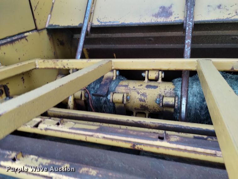 image for item DJ7033 HayBuster 256  bale processor