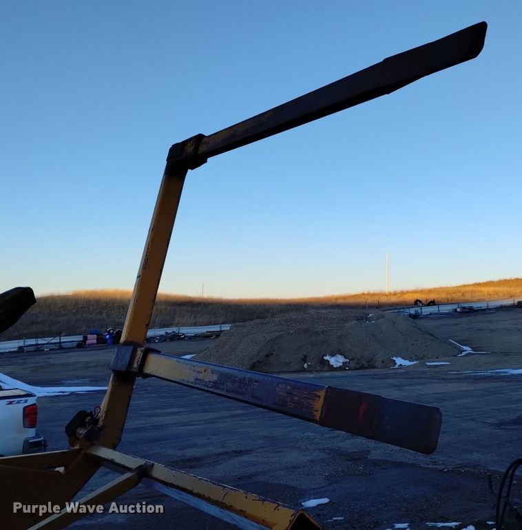 image for item DJ7033 HayBuster 256  bale processor