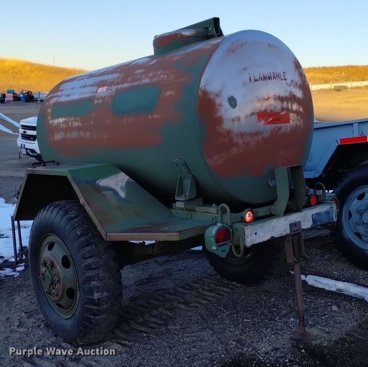 image for item DJ7035 Fruehauf M107A2  fuel trailer