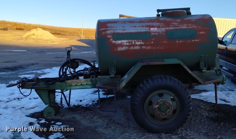 image for item DJ7035 Fruehauf M107A2  fuel trailer