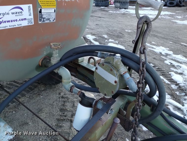 image for item DJ7035 Fruehauf M107A2  fuel trailer