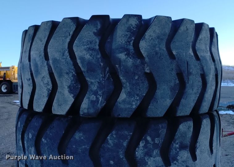 image for item DJ7036 (4) 20.5-25 tires