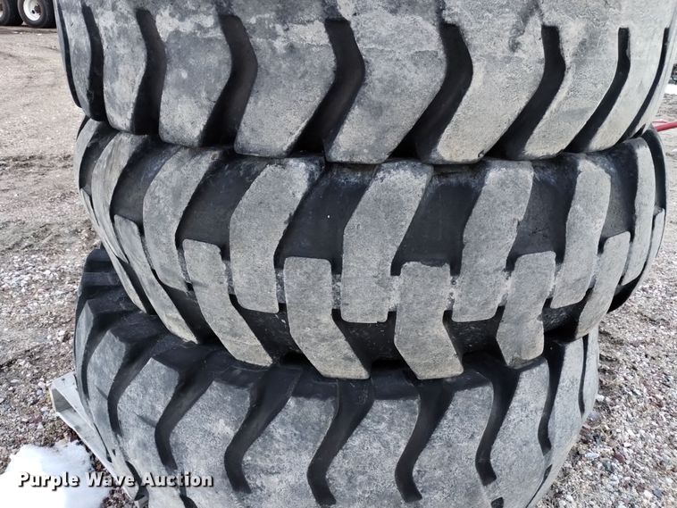 image for item DJ7036 (4) 20.5-25 tires