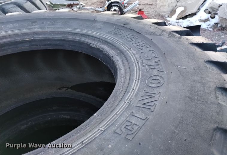 image for item DJ7036 (4) 20.5-25 tires