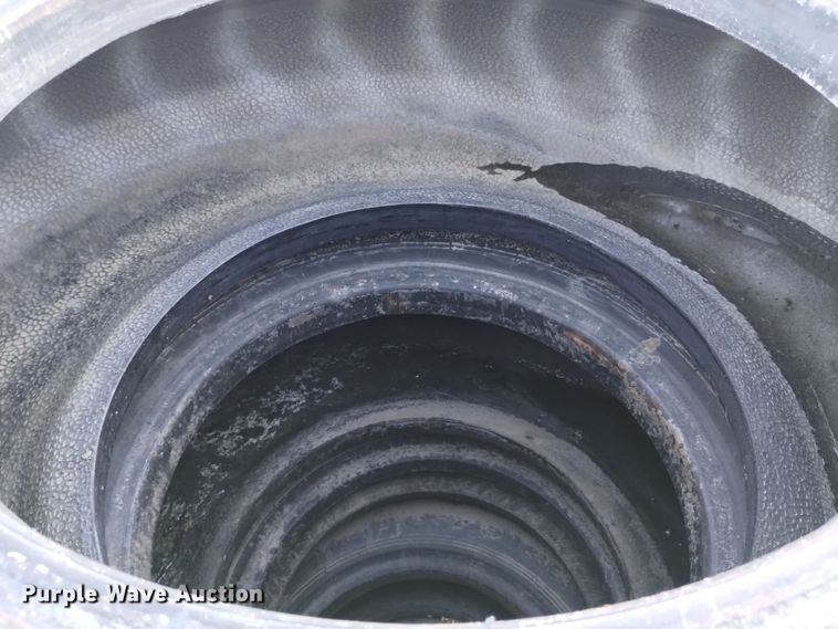 image for item DJ7036 (4) 20.5-25 tires