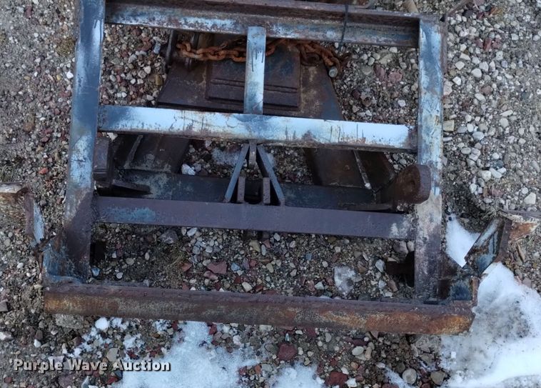 image for item DJ7039 (2) snow plows