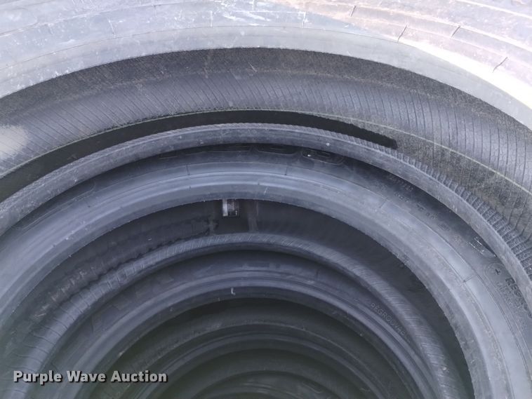 image for item DJ7041 (6) Conti EcoPlus HT 285/75R24.5 tires