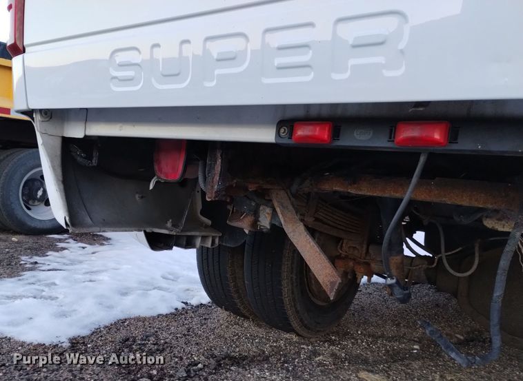 image for item DJ7045 Ford F350  pickup truck bed and topper