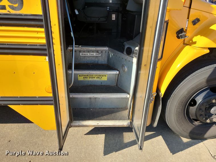 image for item DK4150 2005 Blue Bird Vision  school bus