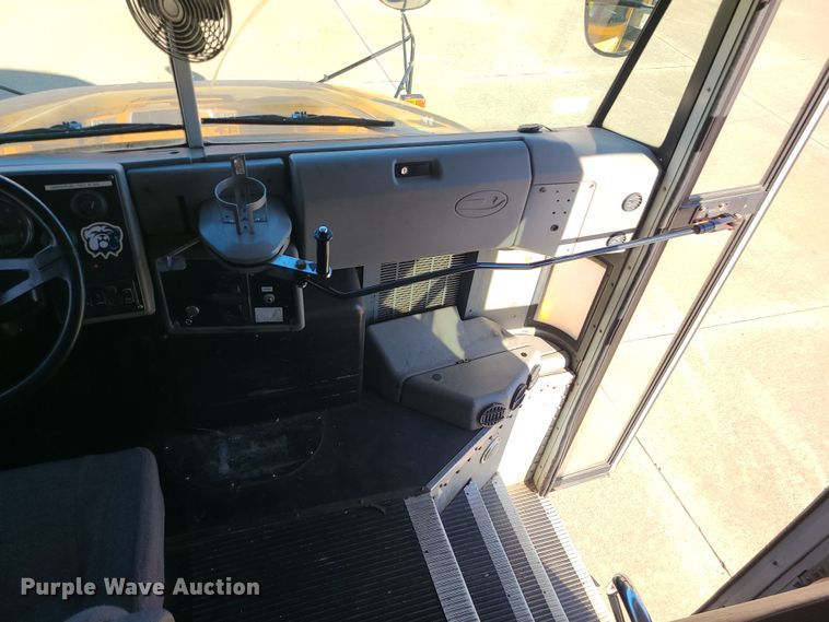 image for item DK4150 2005 Blue Bird Vision  school bus