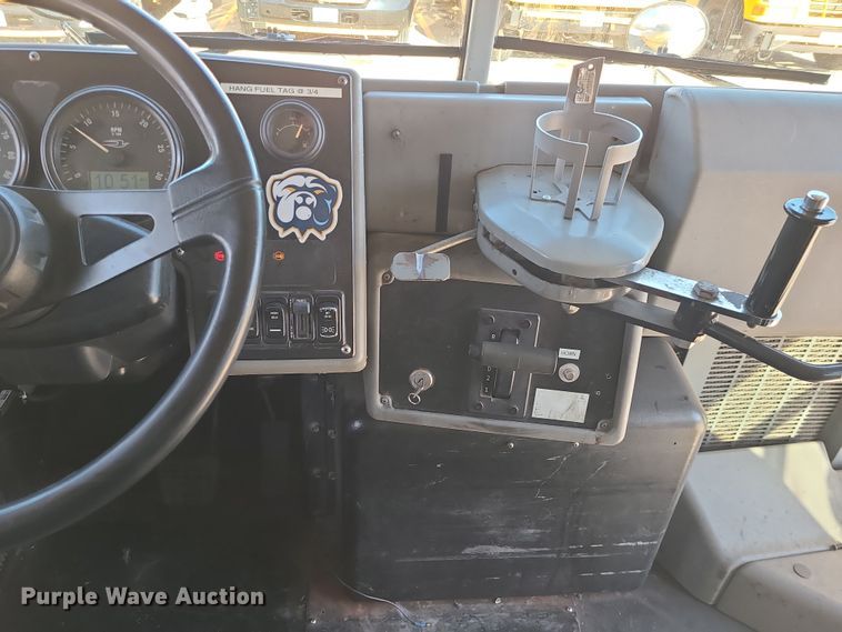 image for item DK4150 2005 Blue Bird Vision  school bus