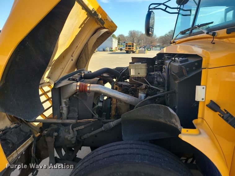 image for item DK4150 2005 Blue Bird Vision  school bus