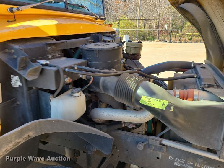 image for item DK4150 2005 Blue Bird Vision  school bus