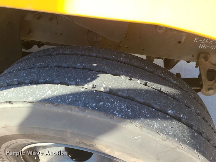 image for item DK4150 2005 Blue Bird Vision  school bus