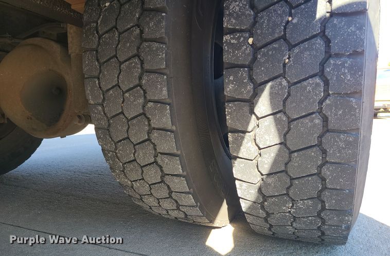 image for item DK4150 2005 Blue Bird Vision  school bus