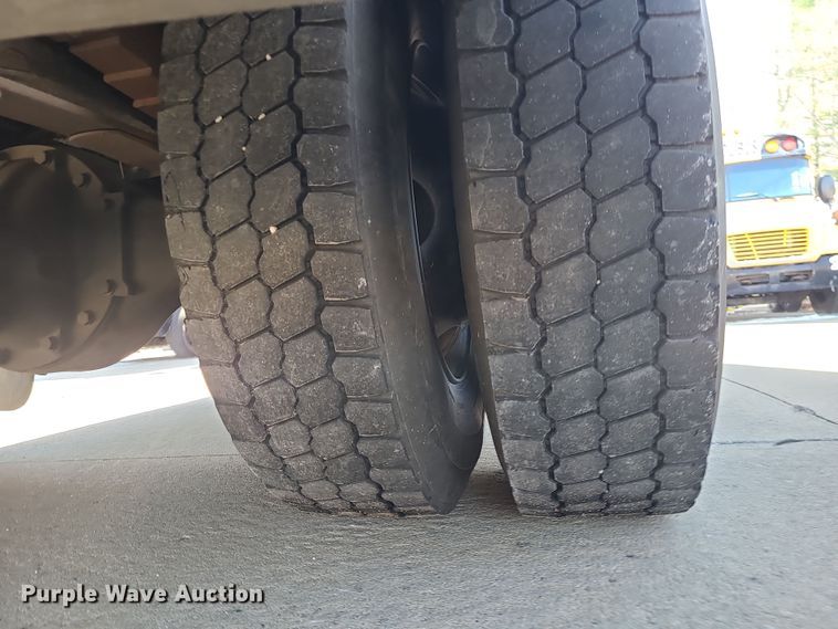 image for item DK4150 2005 Blue Bird Vision  school bus