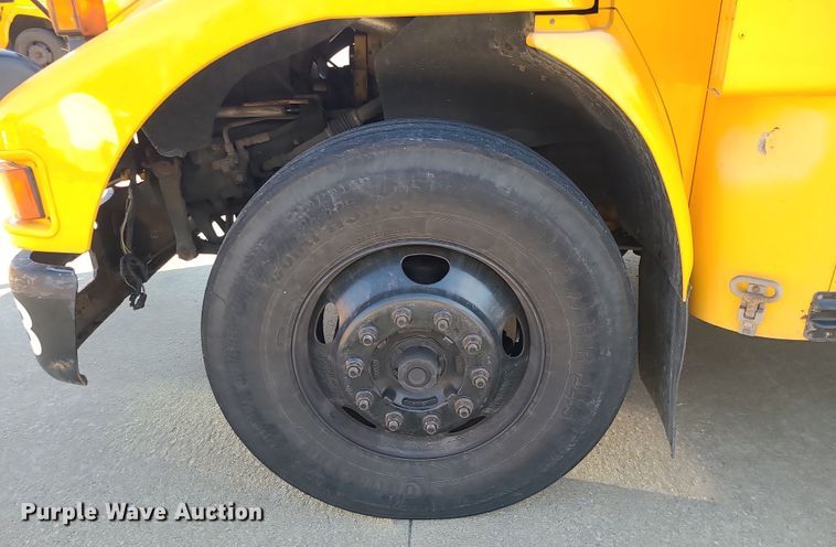 image for item DK4150 2005 Blue Bird Vision  school bus