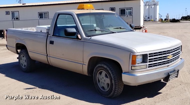 image for item DK8808 1988 Chevrolet C1500  pickup truck