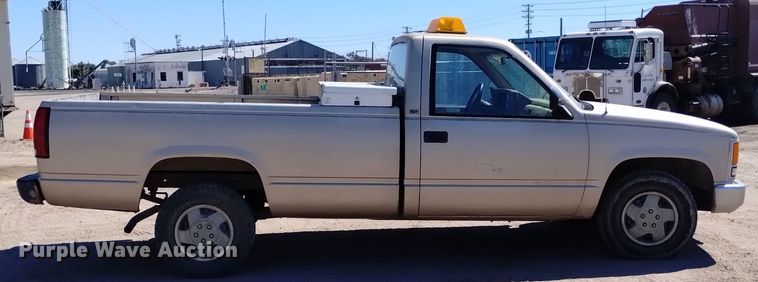 image for item DK8808 1988 Chevrolet C1500  pickup truck