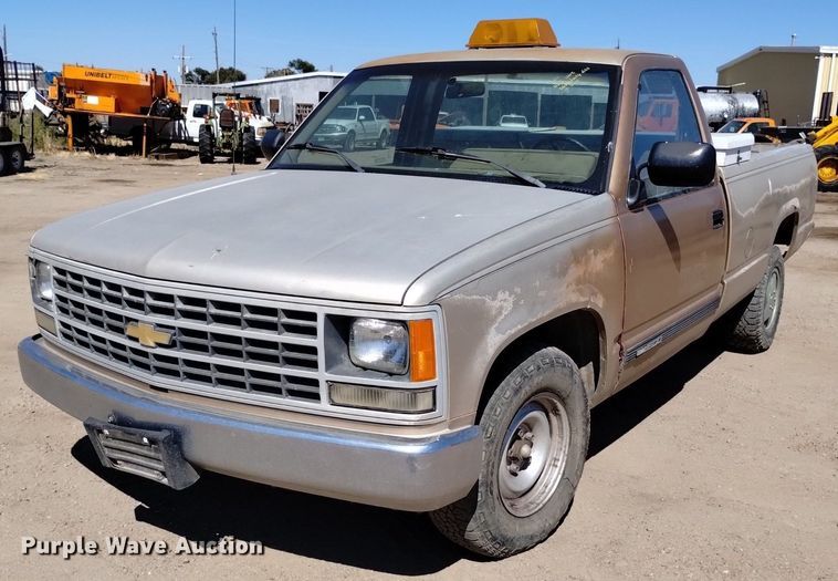 image for item DK8808 1988 Chevrolet C1500  pickup truck