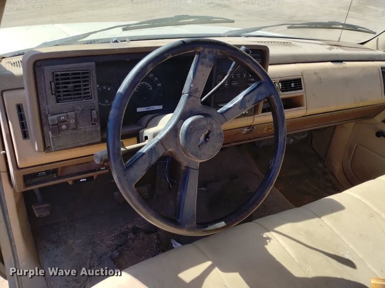 image for item DK8808 1988 Chevrolet C1500  pickup truck