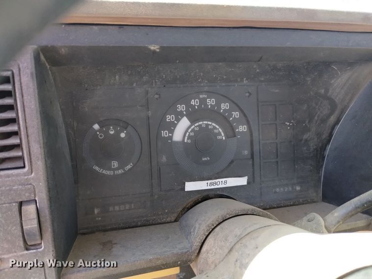 image for item DK8808 1988 Chevrolet C1500  pickup truck