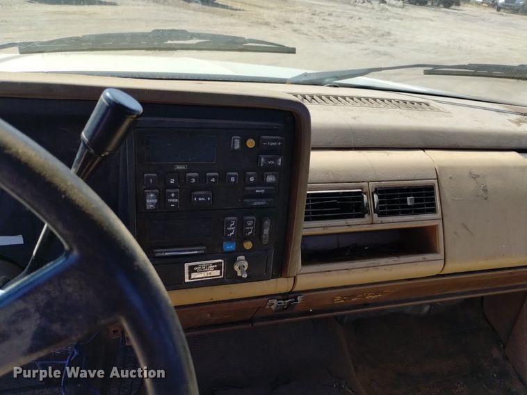 image for item DK8808 1988 Chevrolet C1500  pickup truck