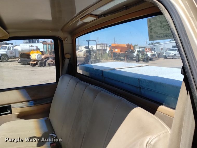 image for item DK8808 1988 Chevrolet C1500  pickup truck