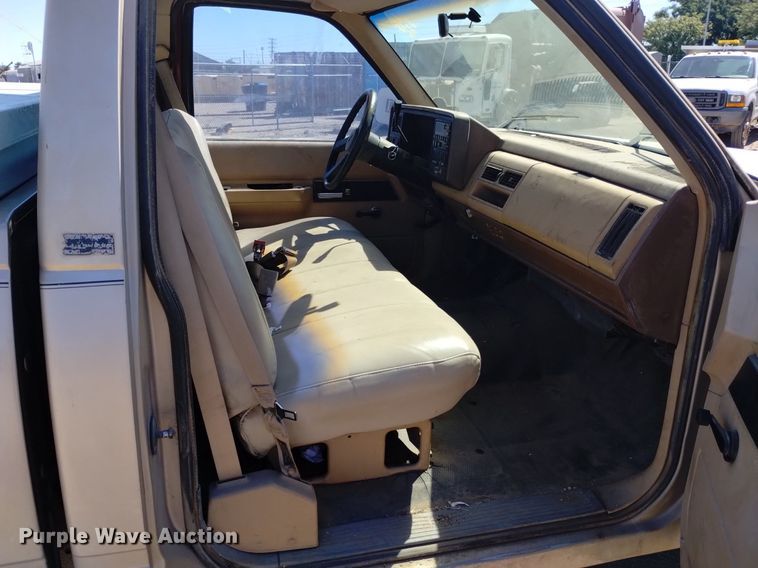 image for item DK8808 1988 Chevrolet C1500  pickup truck