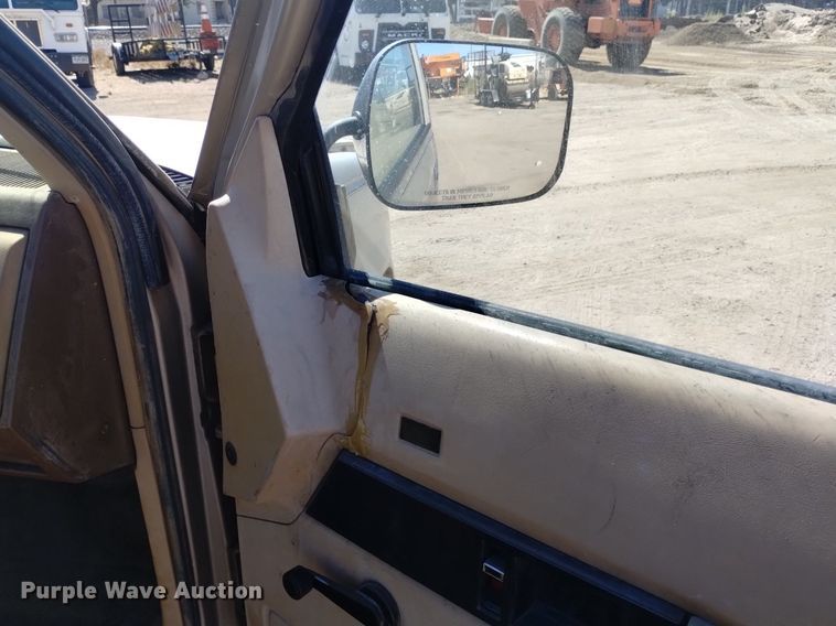 image for item DK8808 1988 Chevrolet C1500  pickup truck