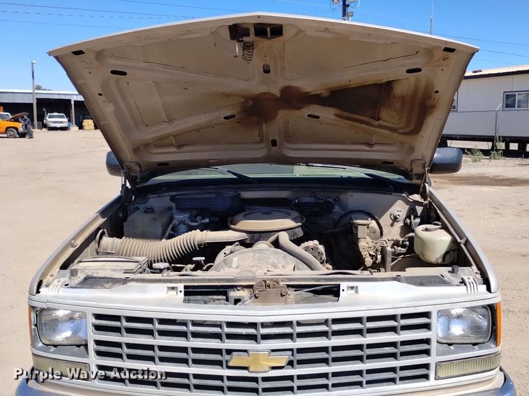 image for item DK8808 1988 Chevrolet C1500  pickup truck