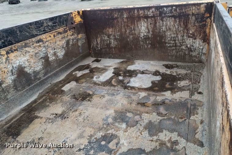 image for item DK8898 2001 GMC C7500  dump truck