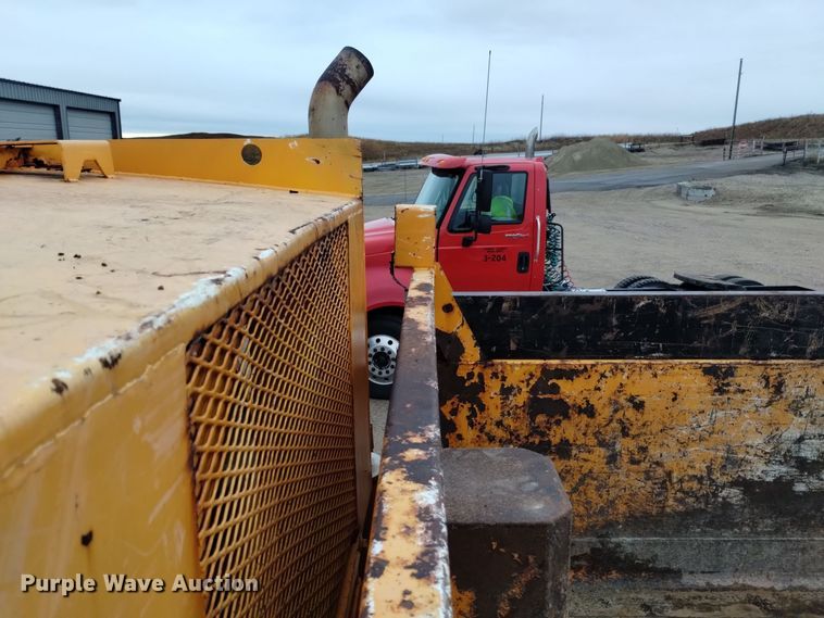 image for item DK8898 2001 GMC C7500  dump truck