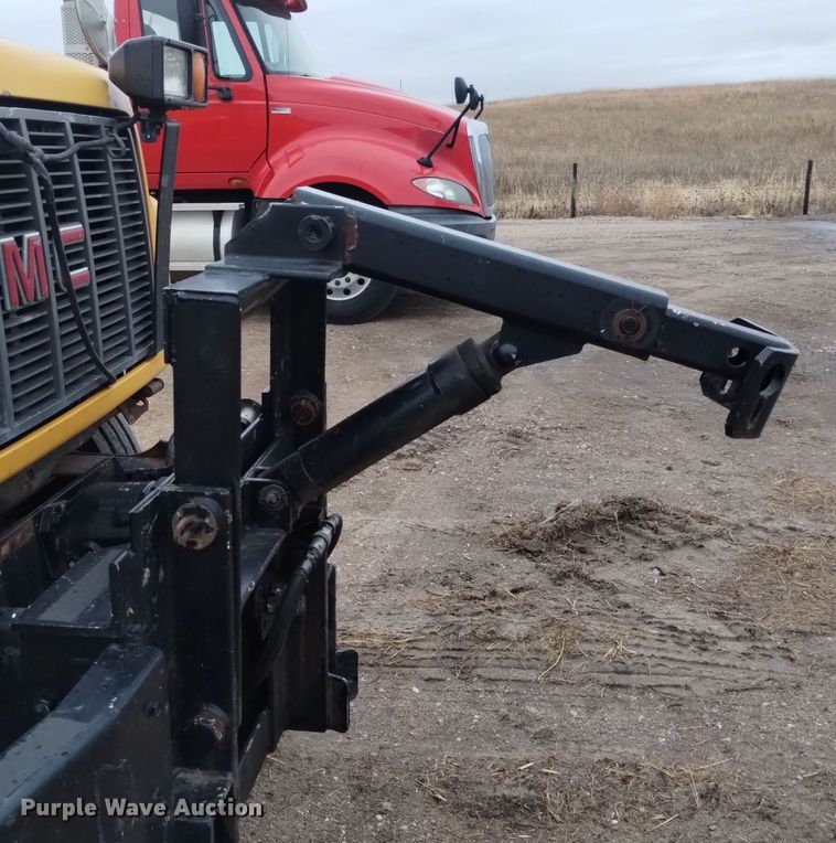 image for item DK8898 2001 GMC C7500  dump truck