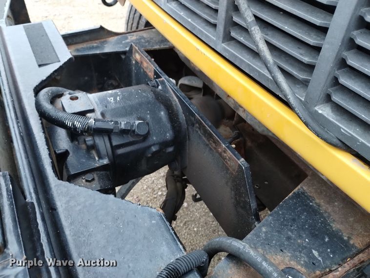 image for item DK8898 2001 GMC C7500  dump truck