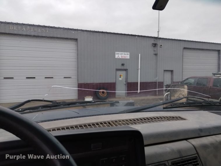 image for item DK8898 2001 GMC C7500  dump truck