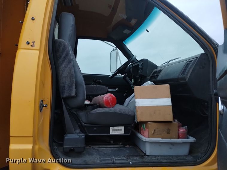 image for item DK8898 2001 GMC C7500  dump truck