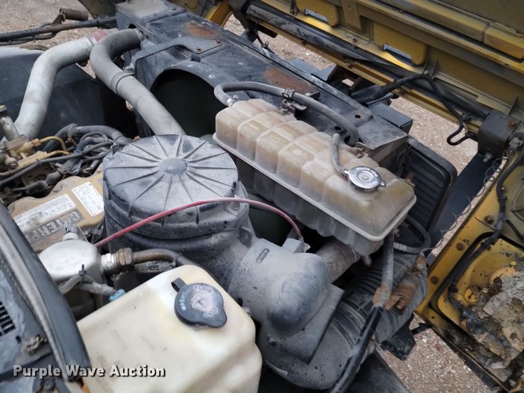 image for item DK8898 2001 GMC C7500  dump truck