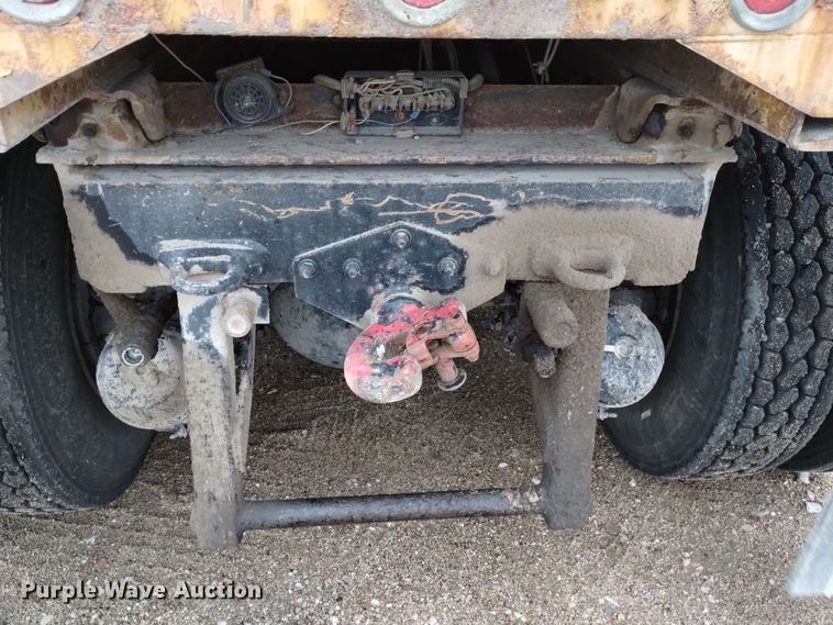 image for item DK8898 2001 GMC C7500  dump truck