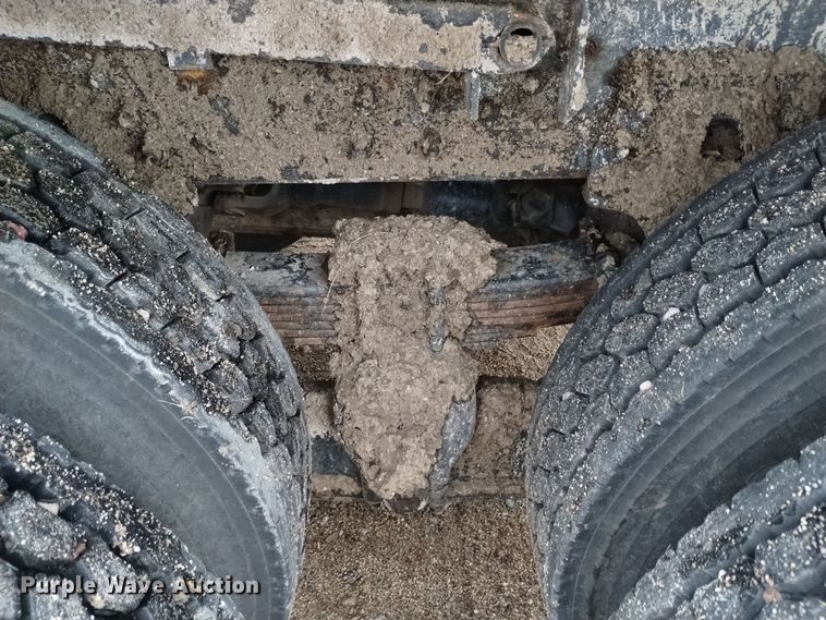 image for item DK8898 2001 GMC C7500  dump truck