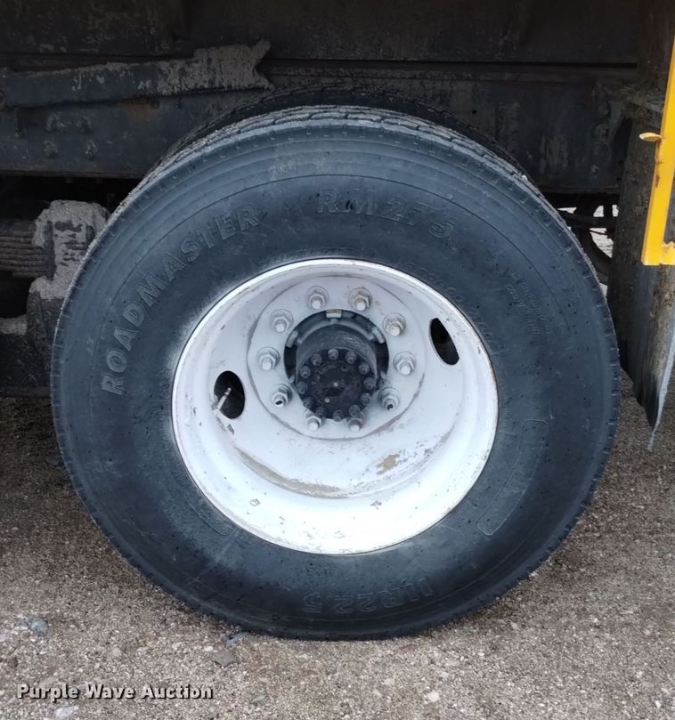 image for item DK8898 2001 GMC C7500  dump truck