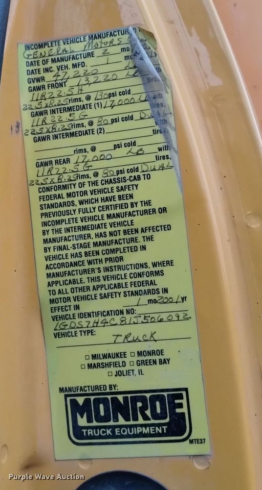 image for item DK8898 2001 GMC C7500  dump truck