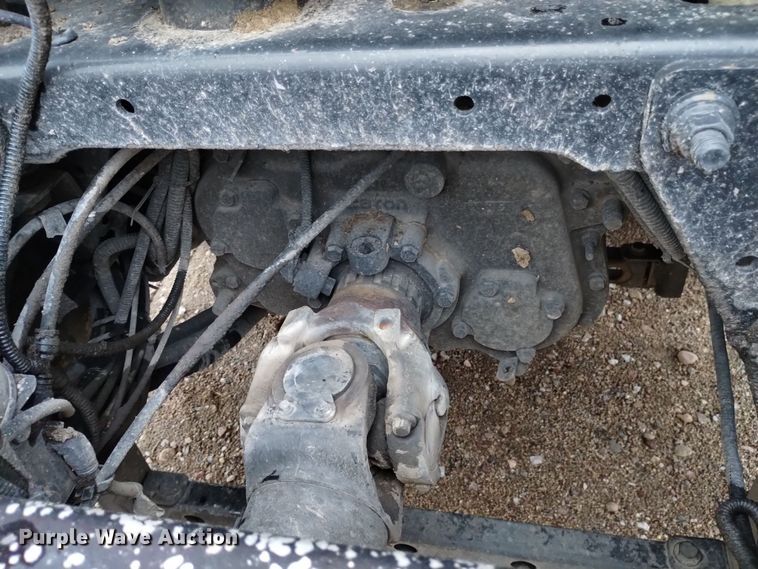 image for item DK8899 2011 International ProStar 122  semi truck