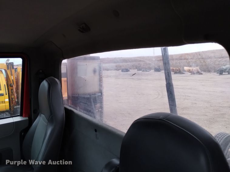 image for item DK8899 2011 International ProStar 122  semi truck