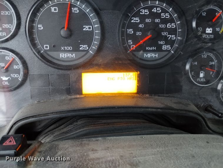 image for item DK8899 2011 International ProStar 122  semi truck