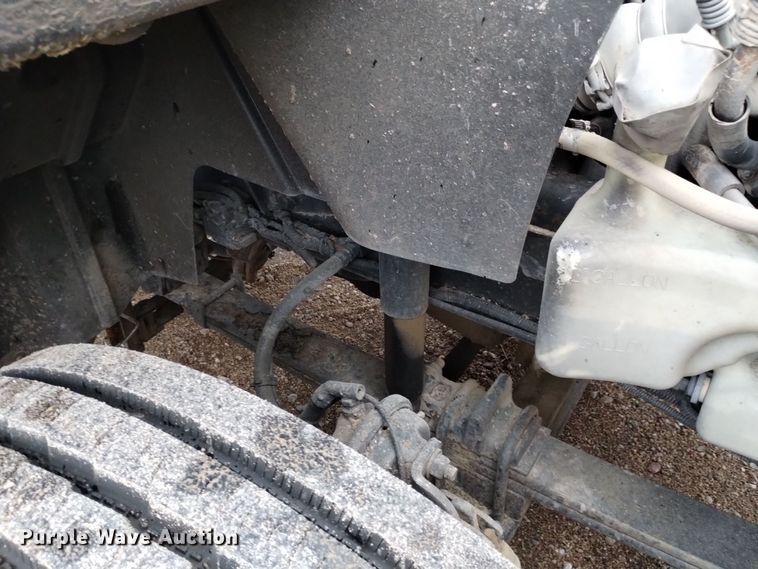 image for item DK8899 2011 International ProStar 122  semi truck