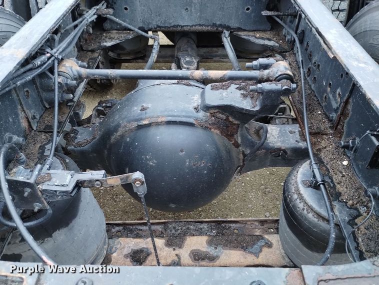 image for item DK8900 2011 International ProStar 122  semi truck